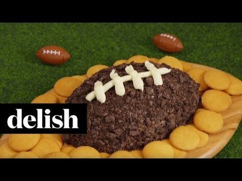 Best OREO Cheesecake Football Recipe - OREO Cheesecake Football for Parties Football Shaped Foods, Football Desserts, Sandwich Vegetarian, Superbowl Desserts, Cream Cheese Ball, Cheese Ball Recipes, Superbowl Snacks, Super Bowl Party, Super Bowl Sunday