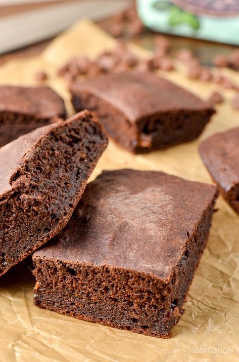 These are by far the best ever low syn chocolate brownies you will make. Real Ingredients, low syns and delicious chocolately flavour. Dairy Free, Vegetarian, Slimming World and Weight Watchers friendly Low Syn Chocolate, Dandelion Coffee, High Protein Vegetarian Recipes, Vegetarian Breakfast Recipes, Real Ingredients, Vegetarian Recipes Easy, World Recipes, Chocolate Brownies, Eat Dessert