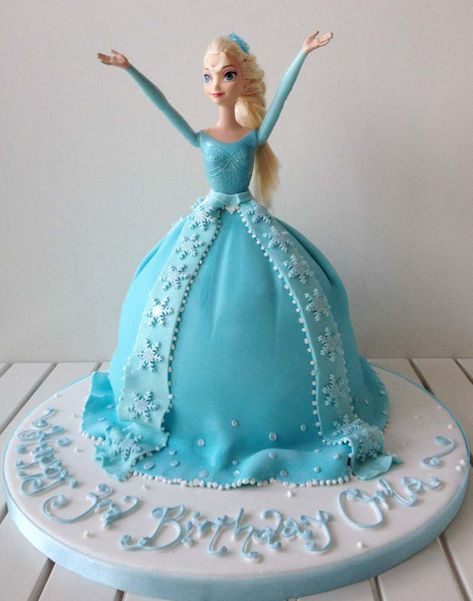 Cake Elsa Frozen, Frozen Elsa Doll Cake, Frozen Doll Cake, Frozen Birthday Party Food, Elsa Doll Cake, Cake Elsa, Elsa Torte, Elsa Birthday Cake, Frozen Birthday Party Cake