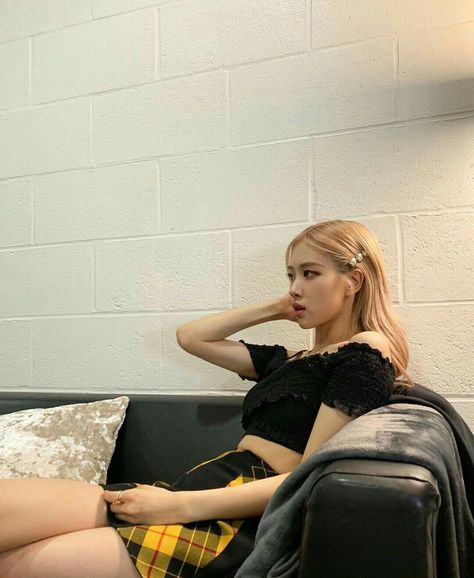 Rosé Instagram Update, Blackpink Concert, Mode Rose, Rosé Instagram, Park Rosé, K Fashion, Rose Icon, Park Chaeyoung, Jennie Lisa