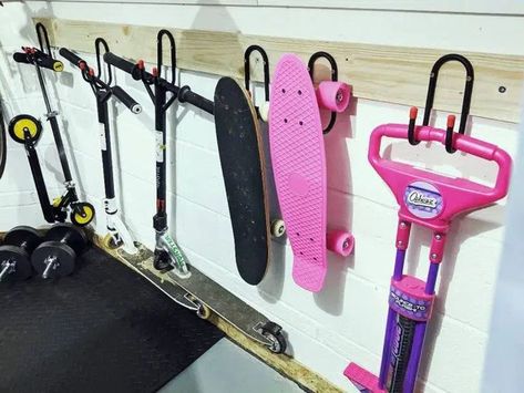 Scooter Storage Ideas Diy, Hoverboard Storage, Scooter Storage Garage, Scooter Rack, Scooter Garage, Scooter Storage, Garage Hooks, Bicycle Storage, Genius Ideas