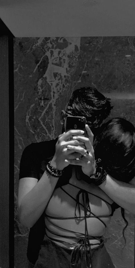 Black Cute Couple Aesthetic, Couple Aesthetic, Photo Ideas, Mirror Selfie, Mirror