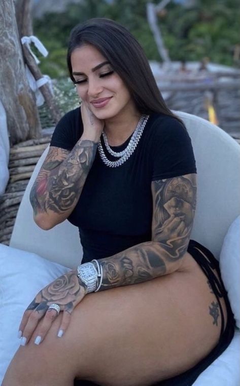 Tatted Baddie Aesthetic, Baddies With Tattoos, Tatted Baddies, Baddie Aesthetic, Black Tattoos, Tattoos For Women, Tatting, Tattoos, Black