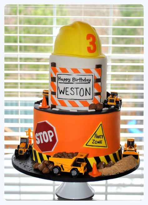 Dump Truck Birthday Cake, Construction Theme Cake, Dump Truck Cakes, Construction Birthday Cake, Truck Birthday Cakes, Ben Ben, Dump Truck Birthday, Construction Theme Birthday Party, Construction Cake