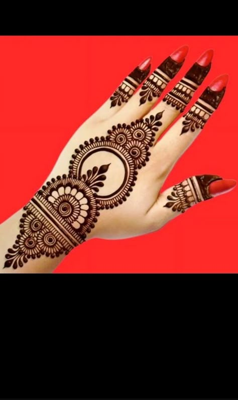 Simple One Hand Mehndi Designs, Arabic Mehndi Design Easy, Simple And Quick Mehndi Designs, Bel Henna Designs, Mendhi Easy Designs, Backside Hand Mehndi Design, Easy Small Mehandi Designs, Mhedi Pic Simple Design, Simple Mehndi Designs Easy Back