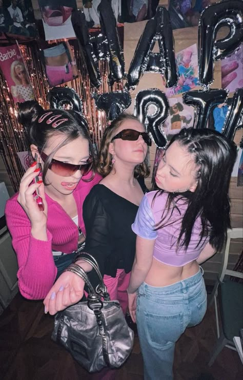 Party Y2k Aesthetic, Pink Outfit Party Night, Y2k Themed Parties, Early 200s Party Theme, Y2k 18th Birthday, 2000s 18th Party, 200 Party Theme, Early 2000s Decorations Party, Y2k 16th Birthday Party