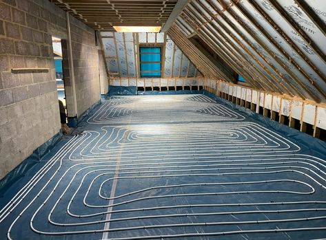 Under floor heating down and ready to screed Under Floor Heating, Underfloor Heating Flooring, Bathroom Underfloor Heating, Infloor Heating Diy, Screed Floors, Hydronic Radiant Floor Heating, Radiant Floor Heating, Heated Floors, Underfloor Heating