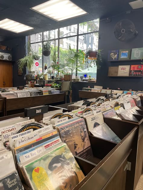 Indie Records Aesthetic, Plant Shopping Aesthetic, Music Shop Aesthetic, Vinyl Shop Aesthetic, Vinyl Collection Aesthetic, Vinyl Store Aesthetic, Aesthetic Record Store, Record Shop Aesthetic, Plant Shop Aesthetic