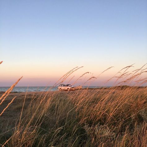 People On Beach Aesthetic, Beach In September, August Beach Aesthetic, The End Of Summer Aesthetic, Music Beach Aesthetic, Summer Ending Aesthetic, End Of August Aesthetic, Spring Tide Book Aesthetic, Autumn Beach Aesthetic