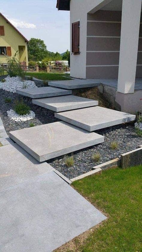 Walkways Ideas, Floating Steps, Patio Stairs, Garden Walkways, Landscape Stairs, Front Stairs, Walkway Design, Walkways Paths, Exterior Stairs