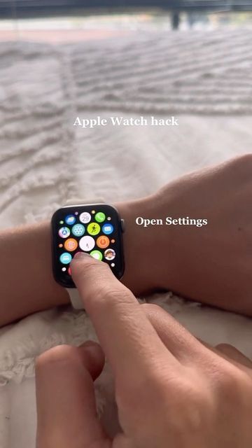 Apple Scoop on Instagram: "Apple Watch hack! Do you own an Apple Watch? 🤳 Via @ tech_with_william on TikTok 🏷️ #applewatch #applewatchs7 #applewatchseries7 #applewatchs6 #applewatchseries6 #applewatchse #applewatchs5 #applewatchseries5 #applewatch7 #applewatch6 #applewatch5 #applewatch4 #applewatch3 #appletech #isetups #applefans #appleaddict #appledsign #applehub #theapplehub #appleproducts #applewatchfans" How To Get Youtube On Apple Watch, Netflix On Apple Watch, Apple Watch Hacks Tips And Tricks, Apple Watch Games, Apple Watch Aesthetic, Apps For Apple Watch, Watch Hacks, Aesthetic Apple Watch, Best Apple Watch Apps