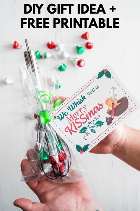 Whisk With Hershey Kisses, Whisk Christmas Ideas, We Wish You A Merry Kissmas, Chocolate Kisses Gift Ideas, Whisk You A Merry Christmas, Whisk You A Merry Kissmas, We Whisk You A Merry Kissmas, Popcorn Wrapper Template Free Printable, Whisk Christmas Gift