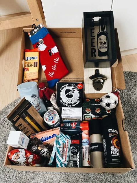 Christmas Box Ideas For Boyfriend, Birthday Box Ideas For Boyfriend, Box Ideas For Boyfriend, Christmas Box Ideas, Birthday Box Ideas, Christmas Tree Care, Movie Night Basket, Boyfriends Birthday Ideas, Christmas Presents For Boyfriend