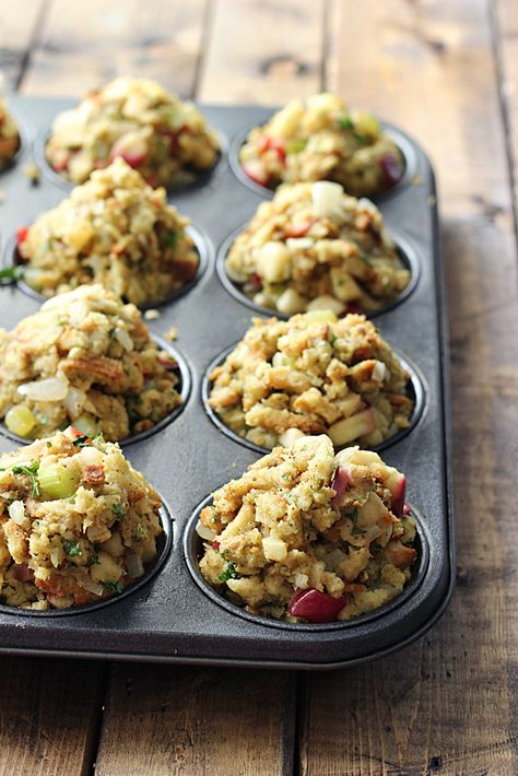 Celebrate the holidays with stuffing done differently. Make some stuffing muffins! These apple and onion stuffin' muffins are crunchy and full of fun! Apple And Onion Stuffing Muffins, Onion Muffins, Stuffin Muffins, Stuffing Muffins, Onion Stuffing, Cauliflowers, Thanksgiving Leftover Recipes, Thanksgiving Cooking, Thanksgiving Stuffing