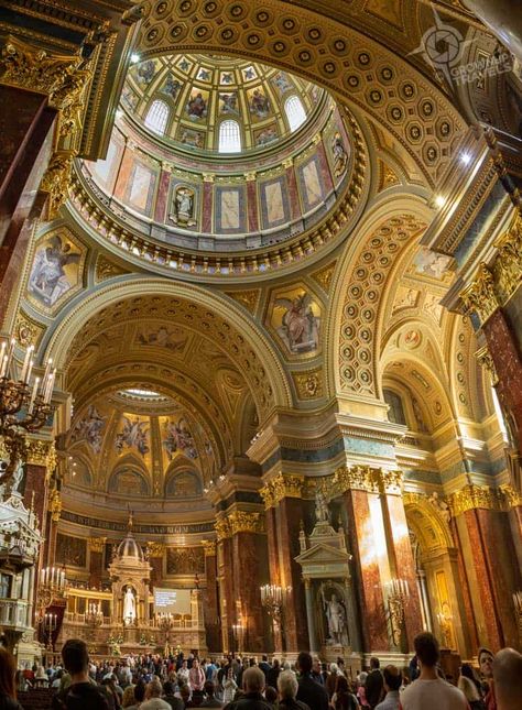 St Stephens Basilica Budapest, Hungary Architecture, Budapest Architecture, Budapest Aesthetic, Cathedral Basilica, Cathedral Architecture, Religious Architecture, Cathedral Church, Travel Summer