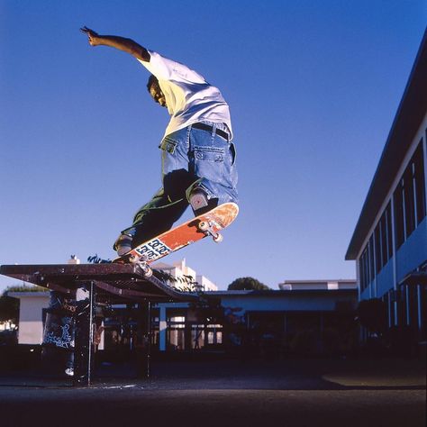 Stevie Williams 1998  As promised flashback Friday post of @steviewilliams Switch BS 180 nosegrind at Wallenberg Stevie Williams, Rodney Mullen, Skate Photography, Friday Post, Skate Vibes, Skateboard Photos, Fashion Communication, Skate Punk, Skateboard Aesthetic