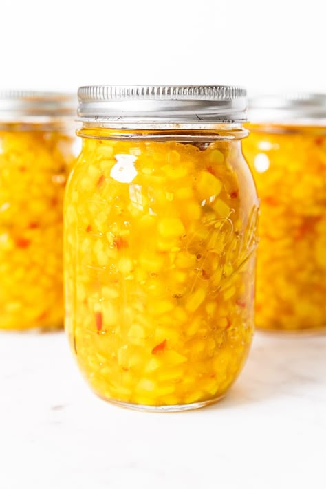 How to Can Corn Relish Preserving Corn, How To Can Corn, Canning Hot Peppers, Corn Relish Recipes, Can Corn, Wyse Guide, Canned Spaghetti Sauce, Relish Recipe, Corn Relish