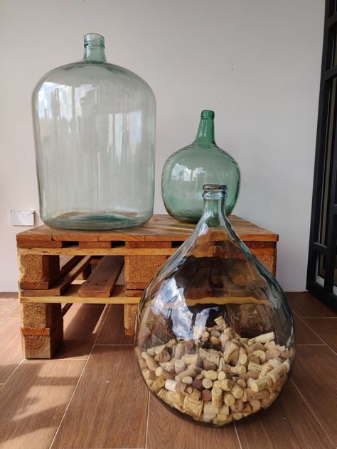 Wine Cork Storage, Wine Cork Diy Crafts, Wine Cork Projects, Wine Cork Diy, Antique Glass Bottles, Cork Diy, Glass Floats, Wine Cork Crafts, Wine Bottle Diy Crafts