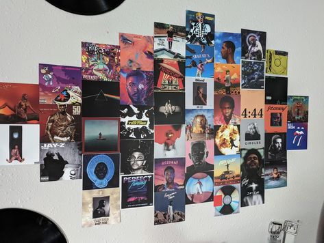 Album Art Wall, Album Cover Wall Decor Bedroom Ideas, Room Music Posters, Rapper Posters, Posters For Room Music, Album Cover Wall Decor, Rap Posters, Dorm Room Colors, Posters For Bedroom