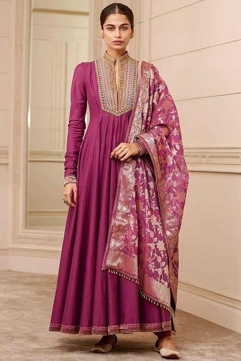 Magenta Chanderi Anarkali Set Design by Tarun Tahiliani at Pernia's Pop Up Shop 2022 Collar Anarkali Dress, Brocade Dupatta, Churidar Sleeves, Chanderi Anarkali, Expensive Dresses, Ethnic Suit, Traditional Attires, Long Kurta, Kurta Set For Women