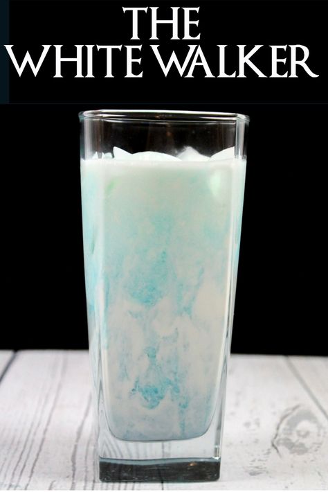 White Walker Cocktail Inspired by Game of Thrones | Mom on the Side Game Of Thrones Drink, Game Of Thrones Cocktails, Game Of Thrones Food, Dessert Cocktails, Unique Drinks, Mermaid Cocktail, Boozy Popsicles, Simple Cocktail, Game Of Thrones Party