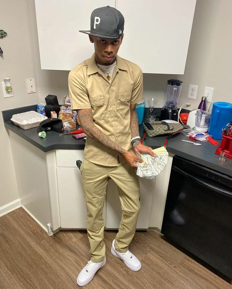 Custom Dickie Outfits, Khaki Pants Outfit Men, Dickies Outfit, Dickies Khaki, Khaki Pants Outfit, Pants Outfit Men, Swag Outfits Men, Black Boys, Fashion Fits