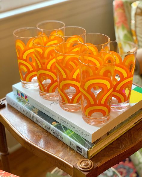 Orange Sherbet Rainbow Highball Glasses (1970) 🍊 I have been looking for this pattern for years and the thrift gods finally answered my prayer! These are stunning 1970s groovy orange rainbow glasses that Austen Powers would be proud to own! Gorgeously colorful and perfect for any bar cart! So fun and such vibrant colors! Good vintage condition with some small areas of scratches and scuffs but extremely minimal given their age and rarity! No chips, cracks, or other flaws! Each glass measures ... Chinoiserie Furniture, Orange Rainbow, Orange Sherbet, Austin Powers, Highball Glasses, Vintage Glassware, Wedding Paper, Fine Art Wedding, Be Proud