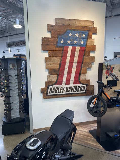 Harley Davidson Office Ideas, Harley Davidson Crafts, Harley Davidson Signs, Garage Art, Garage Ideas, Man Cave Garage, Harley Davidson Men, Simple Ideas, Man Cave Decor