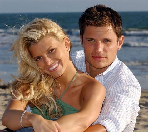 jessica simpson nick lachey Jessica Simpson And Nick Lachey, Newlyweds Nick And Jessica, Jessica Simpson Nick Lachey, Jessica Simpson Makeup, Nick And Jessica, Engaged Pictures, Nick And Jess, Nick Lachey, Michelle And Barack Obama