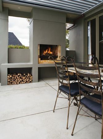 Concrete Block Outdoor Fireplace, Outdoor Fireplace With Wood Storage On Sides, Fireplace Outside Ideas, Outdoor Fireplace Wood Storage, Indoor Braairoom Ideas, Braairoom Ideas Outdoor, Outdoor Fireplace With Wood Storage, Braairoom Ideas, Storage Seating