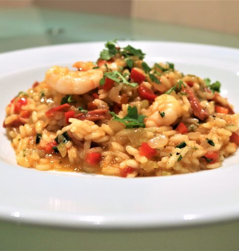 Chorizo & Prawn Risotto - Best Recipes UK Prawn And Chorizo Risotto, Dishes From Spain, Valentines Meal, Prawn Risotto, Chorizo Risotto, Delicious Rice Recipes, Pork Chorizo, Risotto Recipes Easy, Food Dinner Ideas