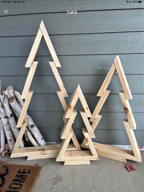 Wooden Christmas Outdoor Decor, Simple Wooden Christmas Decorations, Wooden Christmas Tree For Outside, Wood Christmas Tree Diy 2x4, Stick Christmas Tree Diy, Christmas Decor Out Of Wood, Diy Wooden Dowel Christmas Tree, Barn Wood Christmas Tree, Wood Tree Decorations