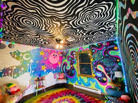 Wall Art Murals Painted, Trippy Ceiling Ideas, Cool Room Painting Ideas Wall Art, Neon Room Painting, Trippy Room Wall Paint Ideas, Trippy Ceiling Painting, Fun Room Painting Ideas, Trippy Room Painting Ideas, Trippy Maximalist Decor