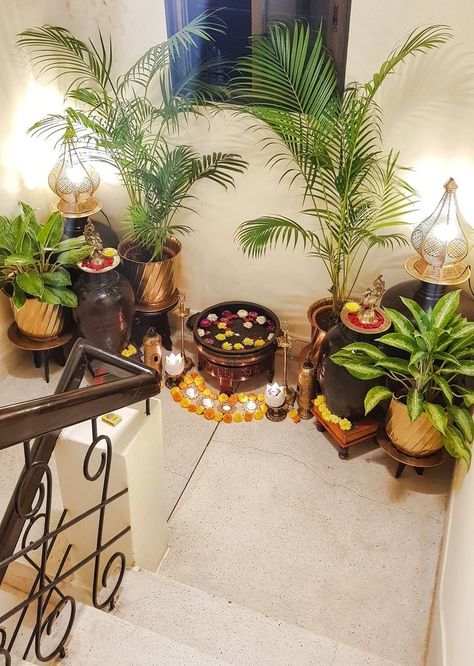 Best Hanging Plants, Meditation Songs, Indian Interior Design, Indian Room Decor, Indian Room, Diwali Decorations At Home, India Home Decor, Indian Interiors, Diy Diwali Decorations