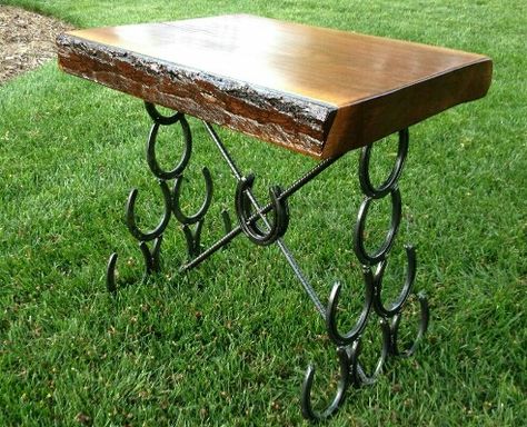 Horseshoe Table, Welding Projects Ideas, Welding Design, Welding Crafts, Horseshoe Projects, Horseshoe Decor, Horseshoe Crafts, Welding Art Projects, Diy Welding