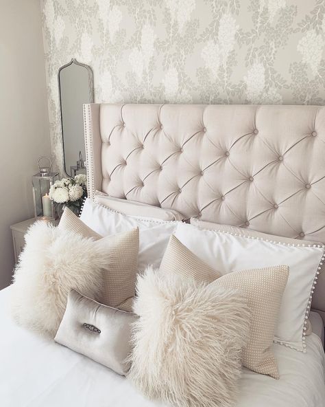 HOME IDEOLOGY on Instagram: “Evening 💛 I’m currently curled up in here having an early night with only 2 of the 9 cushions on the bed, the decorative ones scattered…” Cushions On Bed, Early Night, Rooms Design, Bed Cushions, Tufted Headboard, Spare Bedroom, Bedroom Inspo, Scatter Cushions, Living Rooms