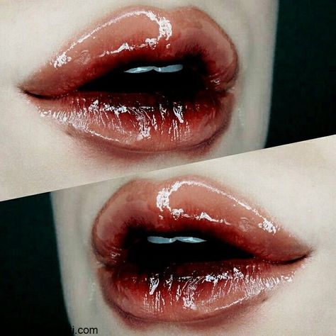 Bitten Lips Aesthetic, Cracked Lips Aesthetic, Creative Lip Makeup, Unsettling Makeup, Blood Tears Makeup, Vein Makeup, Vampire Blood Makeup, Halloween Blood Makeup, Possessed Makeup