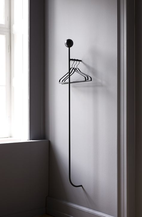 PUJO Coat Rack + Coat Hangers Ferm Living, Coat Rack