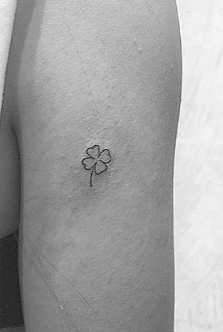 Four Leaf Clover Tattoo Minimalist, Clover Tiny Tattoo, Tiny Shamrock Tattoo Simple, Small Shamrock Tattoo Irish Simple, Clover Leaf Tattoo Minimalist, Cute Shamrock Tattoo, Minimal Shamrock Tattoo, Mini Shamrock Tattoo, Small Clover Tattoo For Women