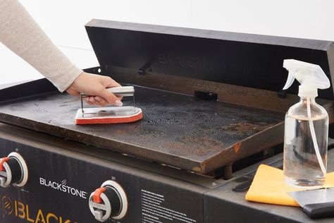 How to Clean a Blackstone Griddle Outdoor Cooktop, Fall Cleaning Checklist, How To Clean Brick, Seasonal Cleaning, Fall Cleaning, 30 Minute Dinners, Blackstone Griddle, Decorating Advice, Recipe 30