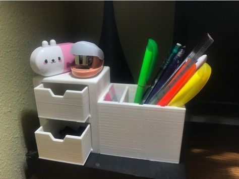 Desk Organizer by CollegeCookie - Thingiverse Charging Station Drawer, Printer Desk, Essential Office Supplies, Office Desk Storage, Modern Organization, Stationary Organization, Messy Desk, 3d Printing Diy, Beautiful Desk