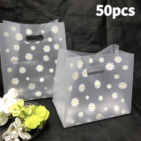 50Pcs Gift Bag Shopping Bags Gift Plastic Bags With Handle Christmas Wedding Party Bag Candy Cake Wrapping Bags Packaging bag（3/5/10/25/50Pcs） | Wish Sushi Salad, Wedding Party Bags, Plastic Gift Bags, Takeout Food, Packing Bags, Retail Bags, Merchandise Bags, Cookie Packaging, Daisy Pattern