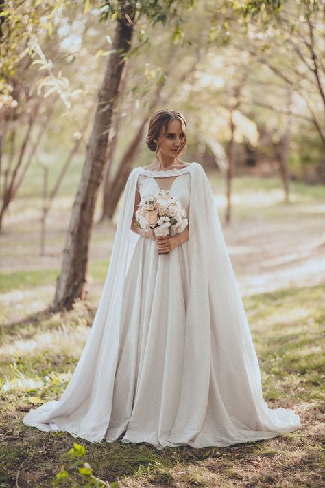 Germanic Wedding Dress, Winter Wedding Dress Cape, Grecian Wedding Dress Plus Size, Shield Maiden Wedding Dress, Viking Wedding Dress Plus Size, Modern Viking Wedding Dress, Norse Wedding Dress Viking Woman, Outlander Inspired Wedding Dress, Knight Wedding Dress