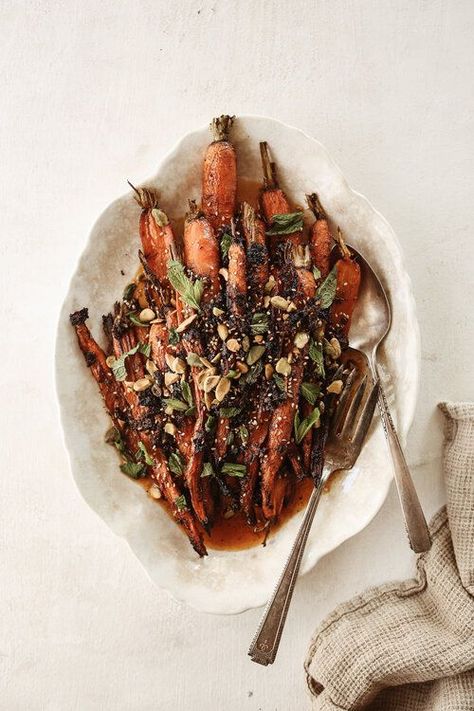 quick + easy Harissa and Za'atar Roasted Carrot Recipe Carrot Recipe, Roasted Carrot, Za Atar, Gimlet, Whipped Feta, Eastern Cuisine, Carrot Recipes, Spiced Apples, Roasted Carrots