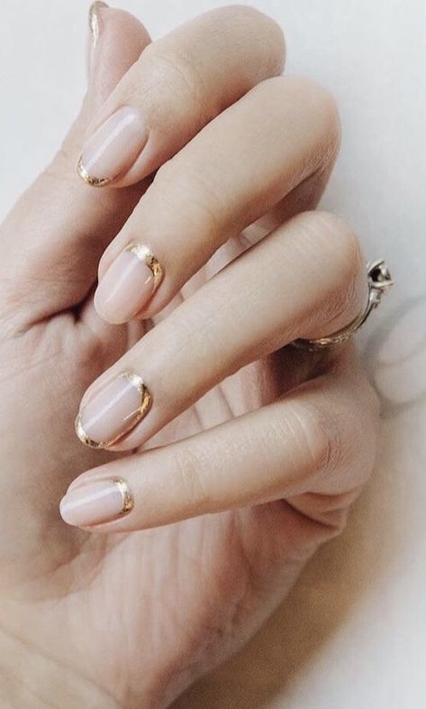 gold rims ⚡️ nails Gold Accent Nail, Bridal Manicure, Wedding Day Nails, Bridesmaids Nails, Wedding Manicure, Bridal Nail Art, Gold Nail, Wedding Nails For Bride, Wedding Nails Design