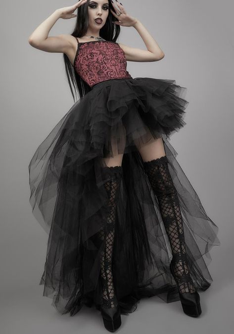 Tulle Skirt Outfit Ideas, High Low Skirt Outfit, Black Tulle Skirt Outfit, Tulle Skirt Outfit, High Low Tulle Skirt, Tool Skirt, Black High Low Skirt, Black Tulle Skirt, Tulle Skirts Outfit