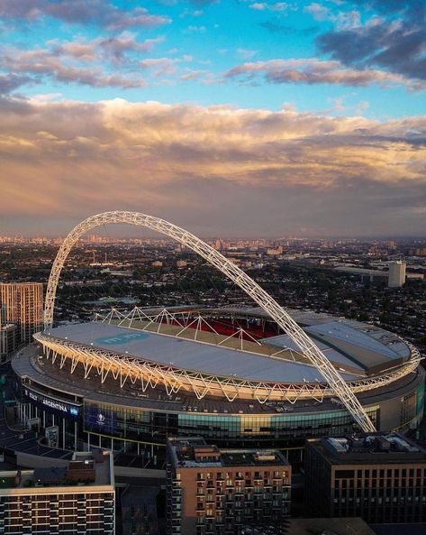 Wembley Stadium Aesthetic, Wembley Stadium Football, Carina Core, Christina Drejenstam, Stadium Wallpaper, London Stadium, London Football, Emirates Stadium, Soccer Stadium