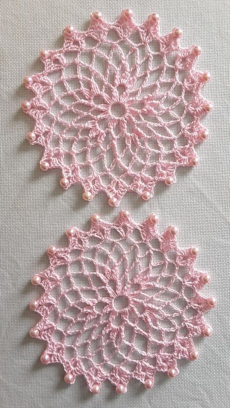 Very easy to make Beaded Doilies, Small Doilies, Crochet Jar Covers, Free Crochet Doily Patterns, Crochet Dollies, Crochet Coaster Pattern, Crochet Coaster, Crochet Mandala Pattern, Crochet Motif Patterns