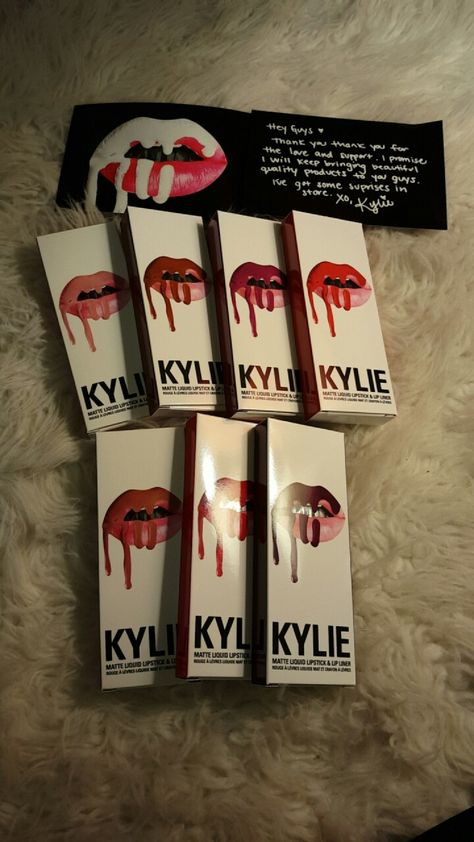 Instagram @miriamnl  Kylie Cosmetics #AllInFormation#KylieCosmetics #Lipkits Instagram @miriamnl  #makeupjunkie #neverstop #makeuplover #makeupaddict #anastasiabeverlyhills Kylie Lipkit, Kylie Lip Kit Candy K, Kylie Cosmetics Pr Packages, Kylie Cosmetics Lipstick, Kylie Cosmetics Lip Kit, Kylie Cosmetics 2016, Kylie Lip Kit, Kylie Cosmetics, Makeup Addict