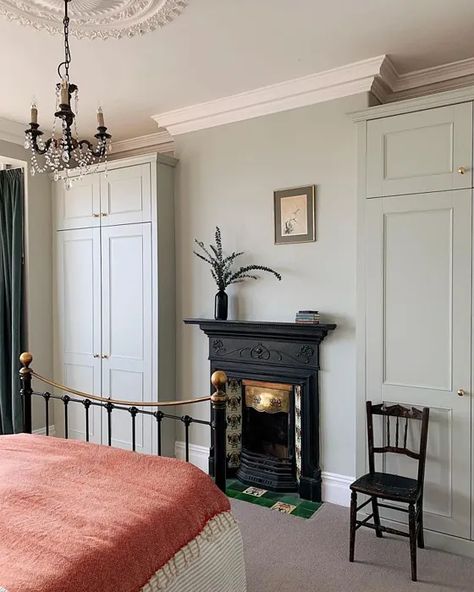 Victorian House Bedroom, Victorian Terrace Bedroom, Terrace House Bedroom, Victorian Bedroom Fireplace, Farrow And Ball Bedroom, House Bedroom Ideas, Bedroom Built In Wardrobe, Bedroom Victorian, Victorian Bedroom